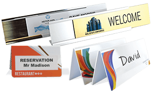 Portanombres de mesa reutilizables